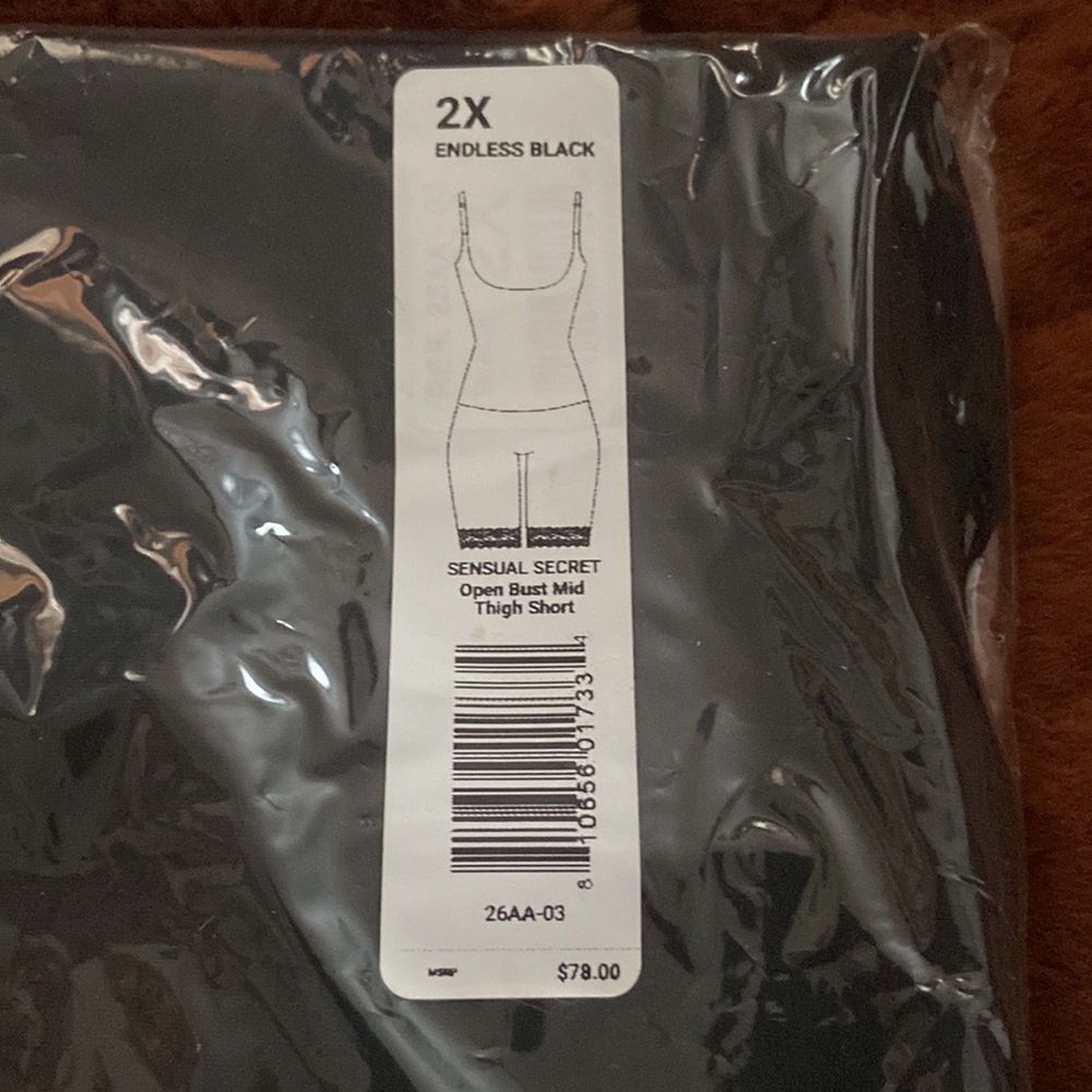 Squeem sensual secret open bust mid thigh short 2x black
